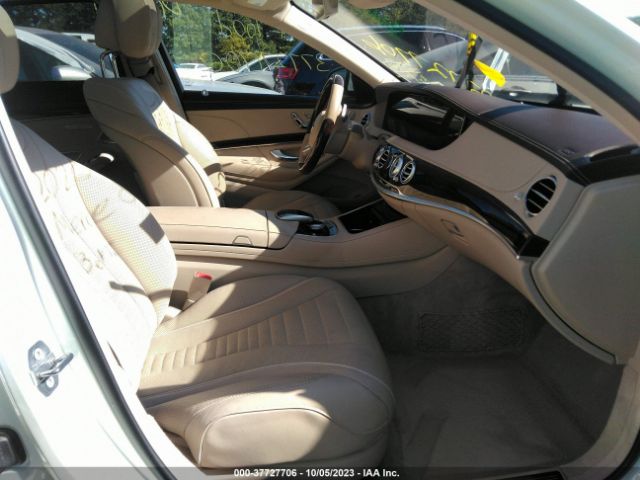 W1KUG8GBXLA532427 Mercedes-Benz S 560 4matic