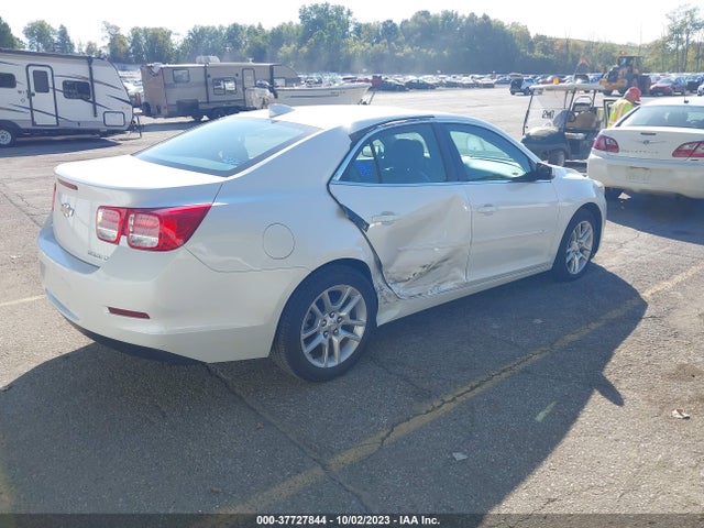 Chevrolet MALIBU LT 2015 1G11C5SL3FF173588 Image 4