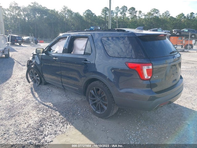 Ford EXPLORER XLT 2017 1FM5K7D82HGA01674 Image 3