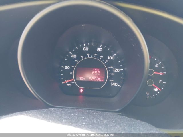 KNDJN2A24F7776732 KIA Soul Base