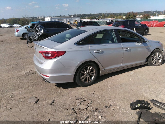Hyundai SONATA SE 2017 5NPE24AF4HH464563 Image 4