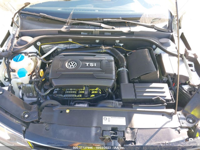 3VWL07AJ5GM375402 Volkswagen Jetta Sedan 1.8t Sel