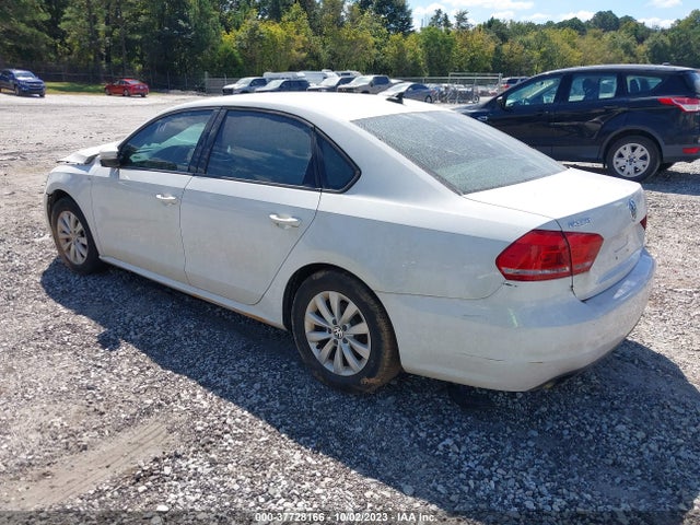 1VWAS7A35FC027960 Volkswagen Passat 1.8t Wolfsburg Ed
