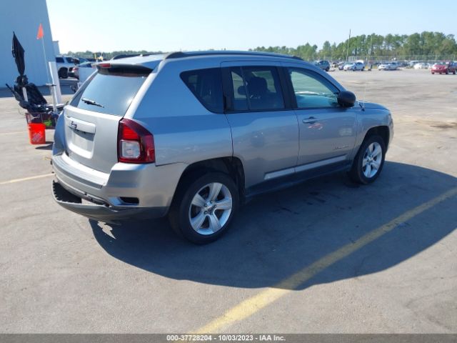 1C4NJCBA5GD615625 Jeep Compass Sport
