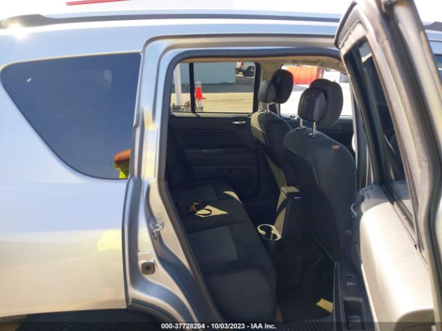 1C4NJCBA5GD615625 Jeep Compass Sport