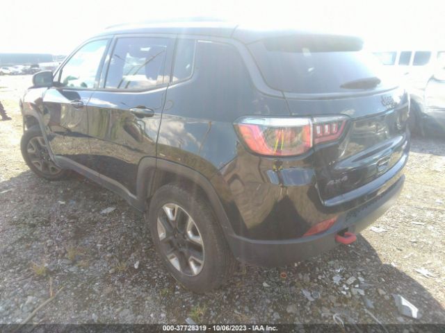 3C4NJDDBXJT410573 Jeep Compass Trailhawk