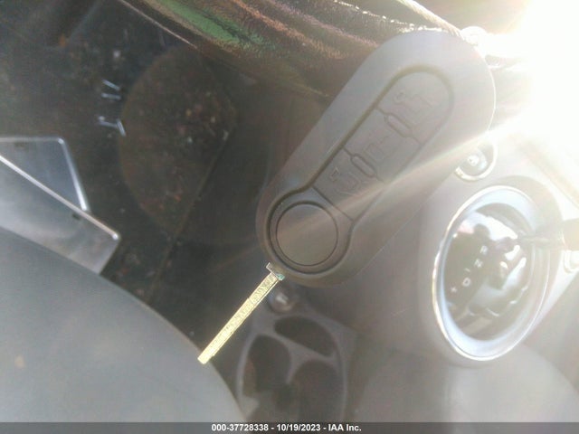 2013 FIAT 500 3C3CFFAR9DT570393 Photo 10