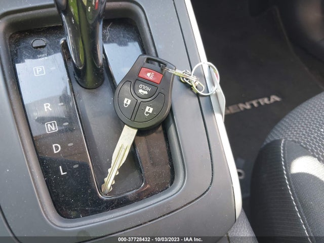 Nissan SENTRA S 2018 3N1AB7APXJY235843 Image 3