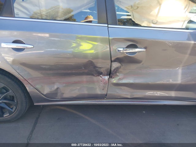 Nissan SENTRA S 2018 3N1AB7APXJY235843 Image 4
