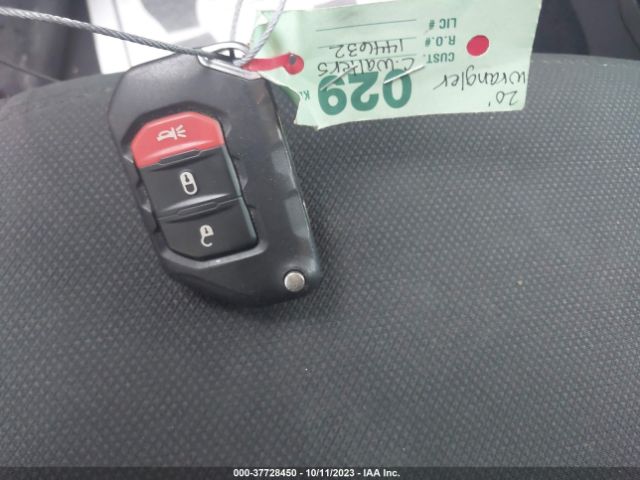 1C4HJXDN3LW126868 Jeep Wrangler Unlimited Sport S