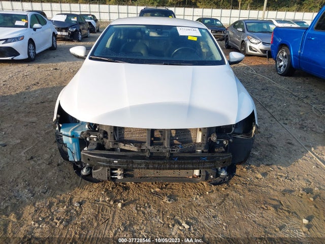 2011 VOLKSWAGEN CC SPORT VIN: WVWMN7AN2BE703241
