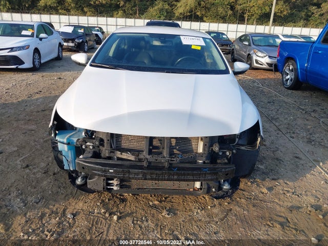 2011 VOLKSWAGEN CC SPORT VIN: WVWMN7AN2BE703241