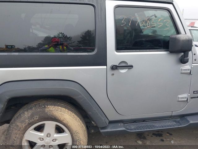 1C4GJWAG3HL735768 Jeep Wrangler Sport