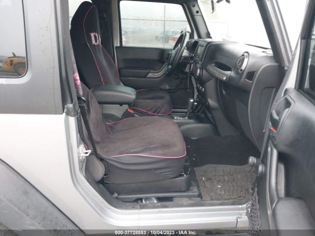 1C4GJWAG3HL735768 Jeep Wrangler Sport