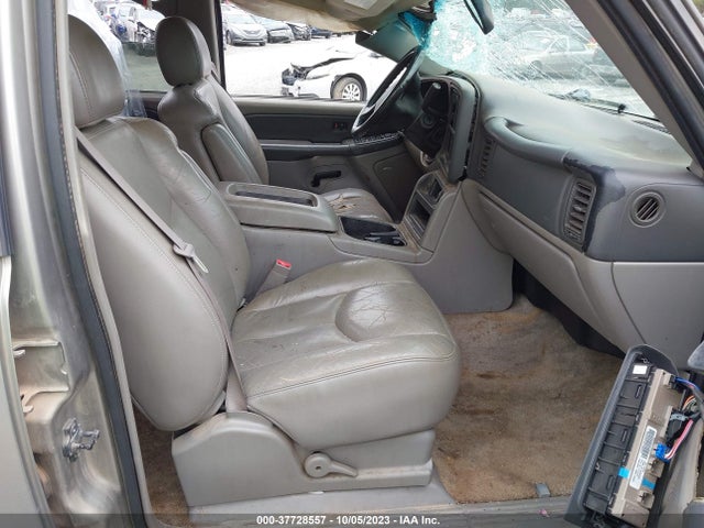 2003 CHEVROLET SUBURBAN 3GNFK16Z93G165746 Photo 4
