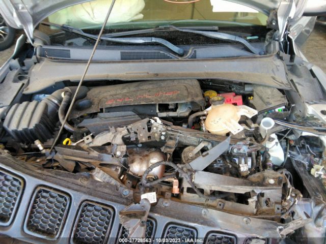 3C4NJCBB9KT637381 Jeep Compass Altitude