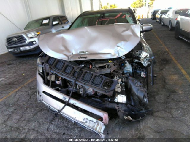 3C4NJCBB9KT637381 Jeep Compass Altitude