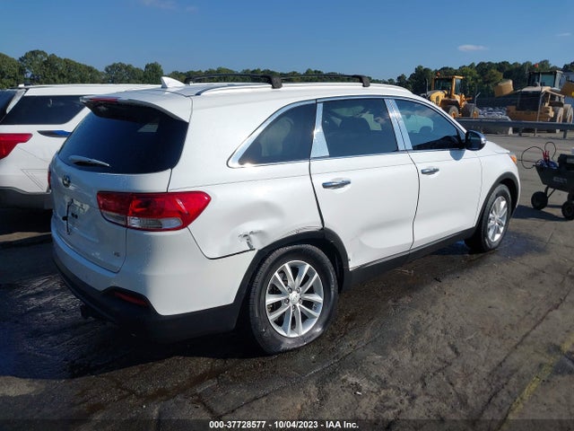 KIA SORENTO LX 2016 5XYPG4A56GG010290 Image 4
