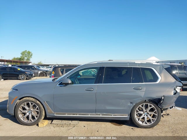 BMW X7 Xdrive40i 2023 аукцион фото
