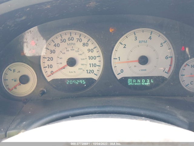 2005 CHRYSLER TOWN & COUNTRY LX VIN: 2C4GP44R95R517918