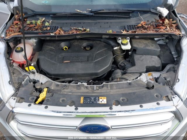 1FMCU0J90JUD03980 Ford Escape Titanium