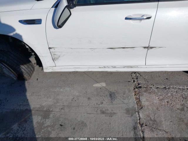 5XXGT4L35JG258596 KIA Optima Lx