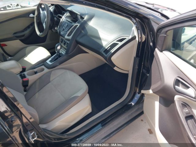 1FADP3F23EL305608 Ford FOCUS SE