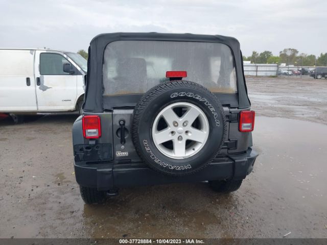1C4AJWAG2HL583195 Jeep Wrangler Sport