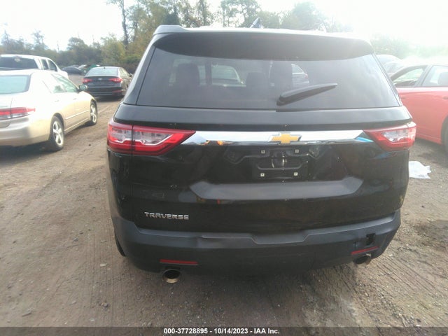 Chevrolet Traverse Ls 2018 1GNERFKWXJJ248677 Image 17