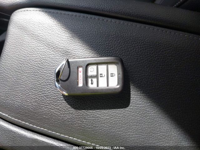 JHMFC1F96JX003960 Honda Civic Touring
