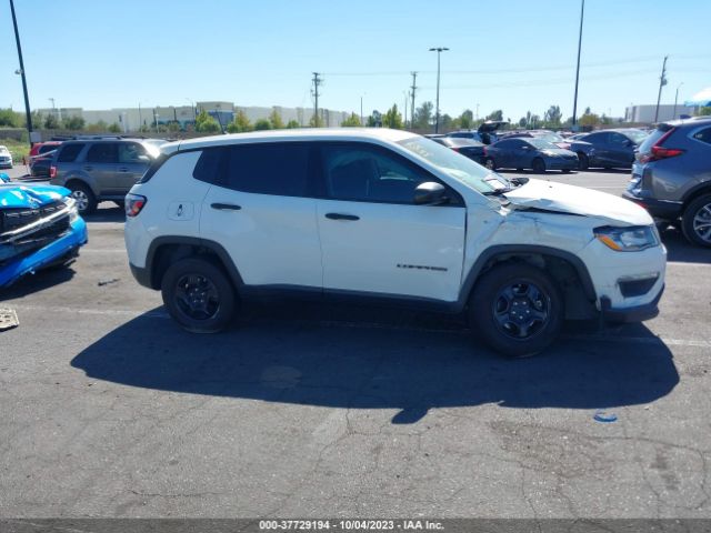 3C4NJCAB9JT369013 Jeep Compass Sport