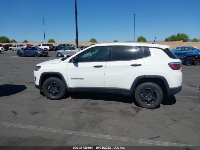 3C4NJCAB9JT369013 Jeep Compass Sport