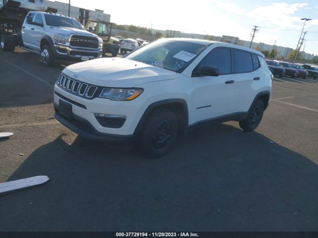 3C4NJCAB9JT369013 Jeep Compass Sport