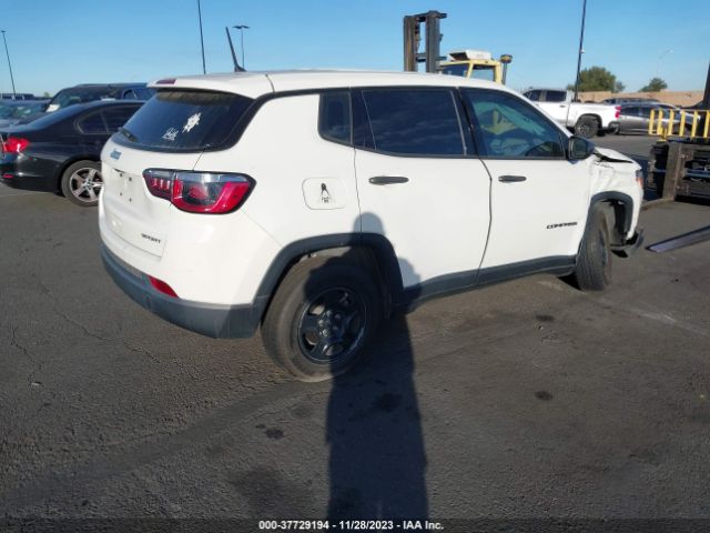 3C4NJCAB9JT369013 Jeep Compass Sport