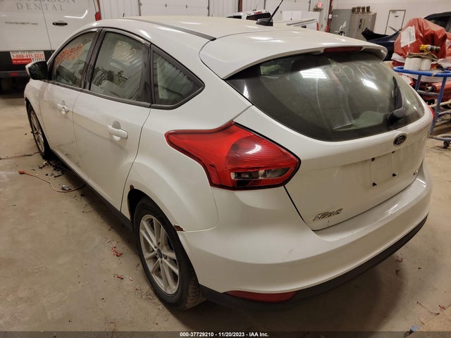 2018 FORD FOCUS SE VIN: 1FADP3K28JL235667