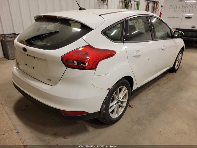 2018 FORD FOCUS SE VIN: 1FADP3K28JL235667