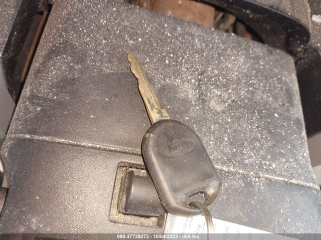 2005 FORD F-150 1FTRF12245NB11381 Photo 10