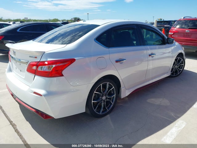 Nissan Sentra Nismo 2017 3N1CB7AP6HY301873 Image 4