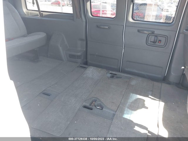 2005 CHEVROLET EXPRESS PASSENGER VIN: 1GAGG25UX51231399