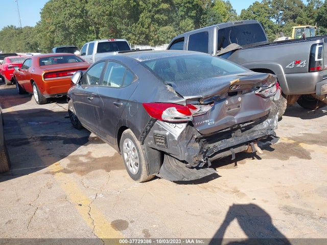Hyundai ELANTRA SE 2018 5NPD74LF9JH315193 Image 3