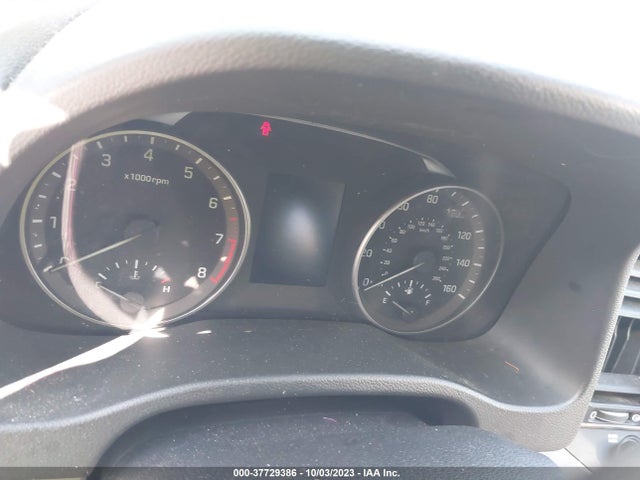Hyundai ELANTRA SE 2018 5NPD74LF9JH315193 Image 7