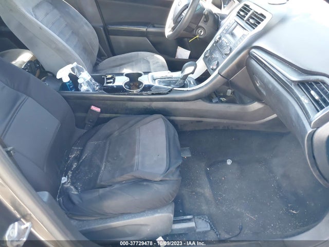 2015 FORD FUSION S VIN: 3FA6P0G70FR251205