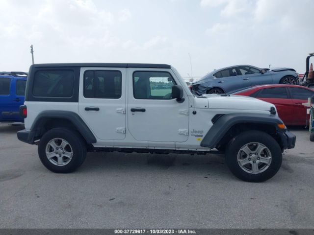 1C4HJXDG8JW132311 Jeep Wrangler Unlimited Sport S