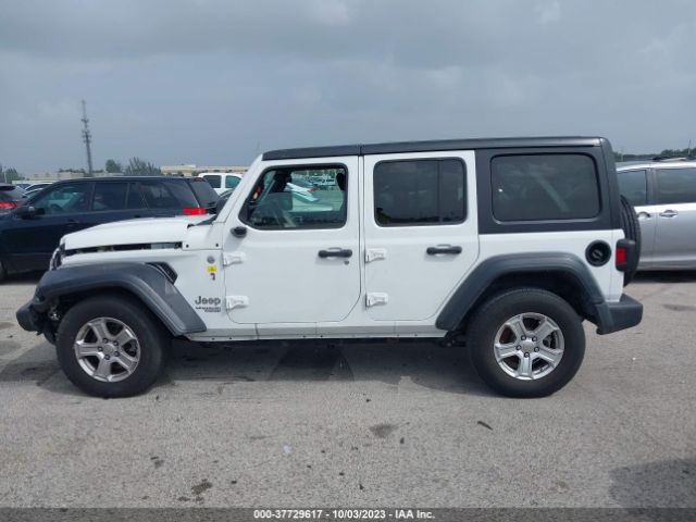 1C4HJXDG8JW132311 Jeep Wrangler Unlimited Sport S
