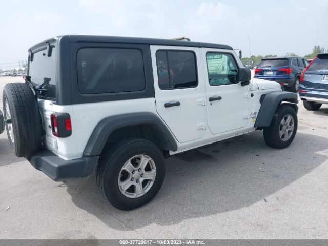 1C4HJXDG8JW132311 Jeep Wrangler Unlimited Sport S