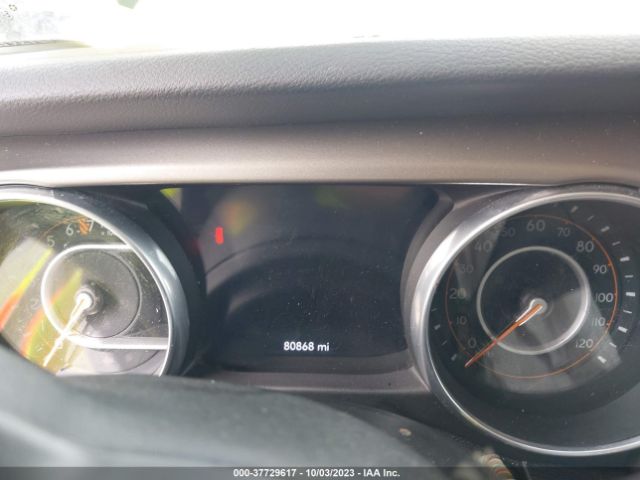1C4HJXDG8JW132311 Jeep Wrangler Unlimited Sport S