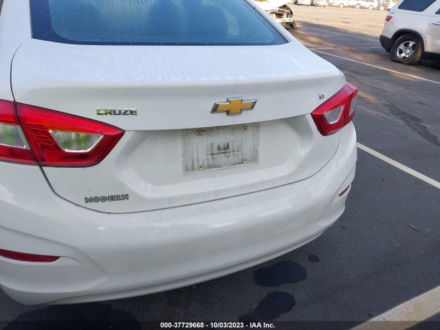 Chevrolet CRUZE LT 2017 1G1BE5SM1H7186117 Image 16