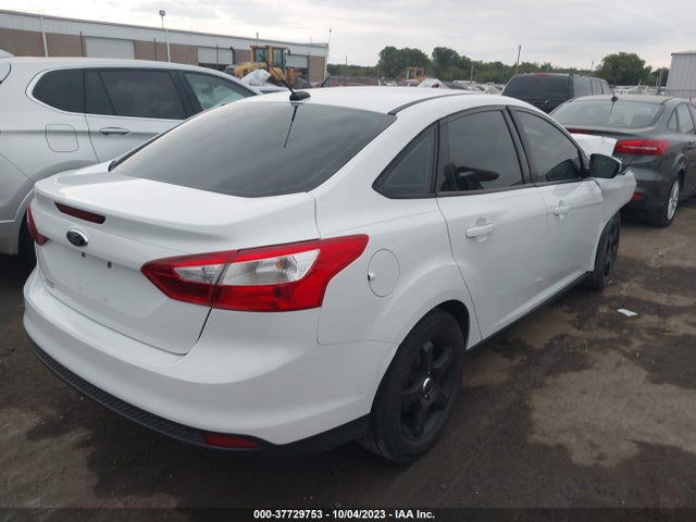 Ford FOCUS SE 2014 1FADP3F28EL259256 Image 4