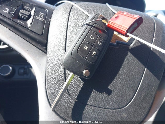 Chevrolet Sonic Lt Auto 2017 1G1JD5SHXH4166354 Image 11