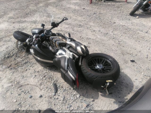 2020 TRIUMPH MOTORCYCLE ROCKET 3 SMTG11JX5LT986479 Photo 2